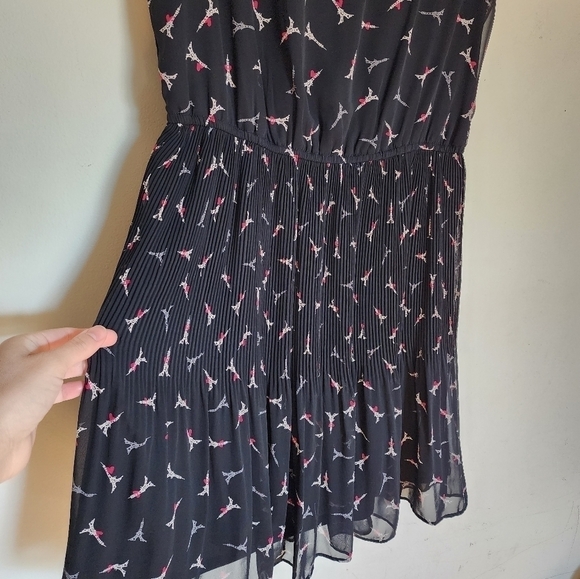 Elle Paris Eifel Tower All-over Print Pleated Short Sleeve Dress size Small - Picture 2 of 5